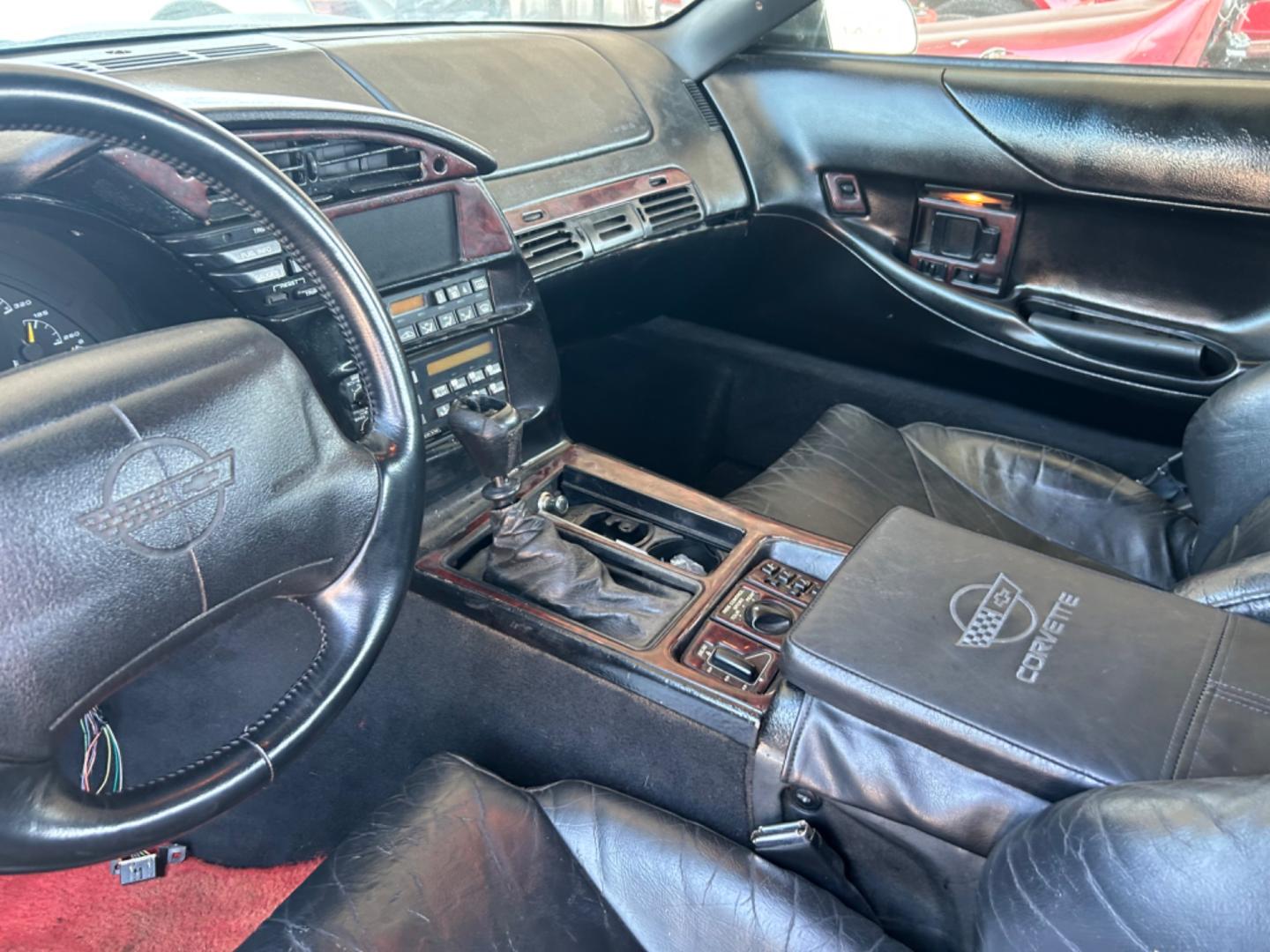 1994 Black /Black Chevrolet Corvette Convertible (1G1YY32P6R5) with an 5.7L V8 OHV 12V engine, 5SPD transmission, located at 1687 Business 35 S, New Braunfels, TX, 78130, (830) 625-7159, 29.655487, -98.051491 - Photo#10
